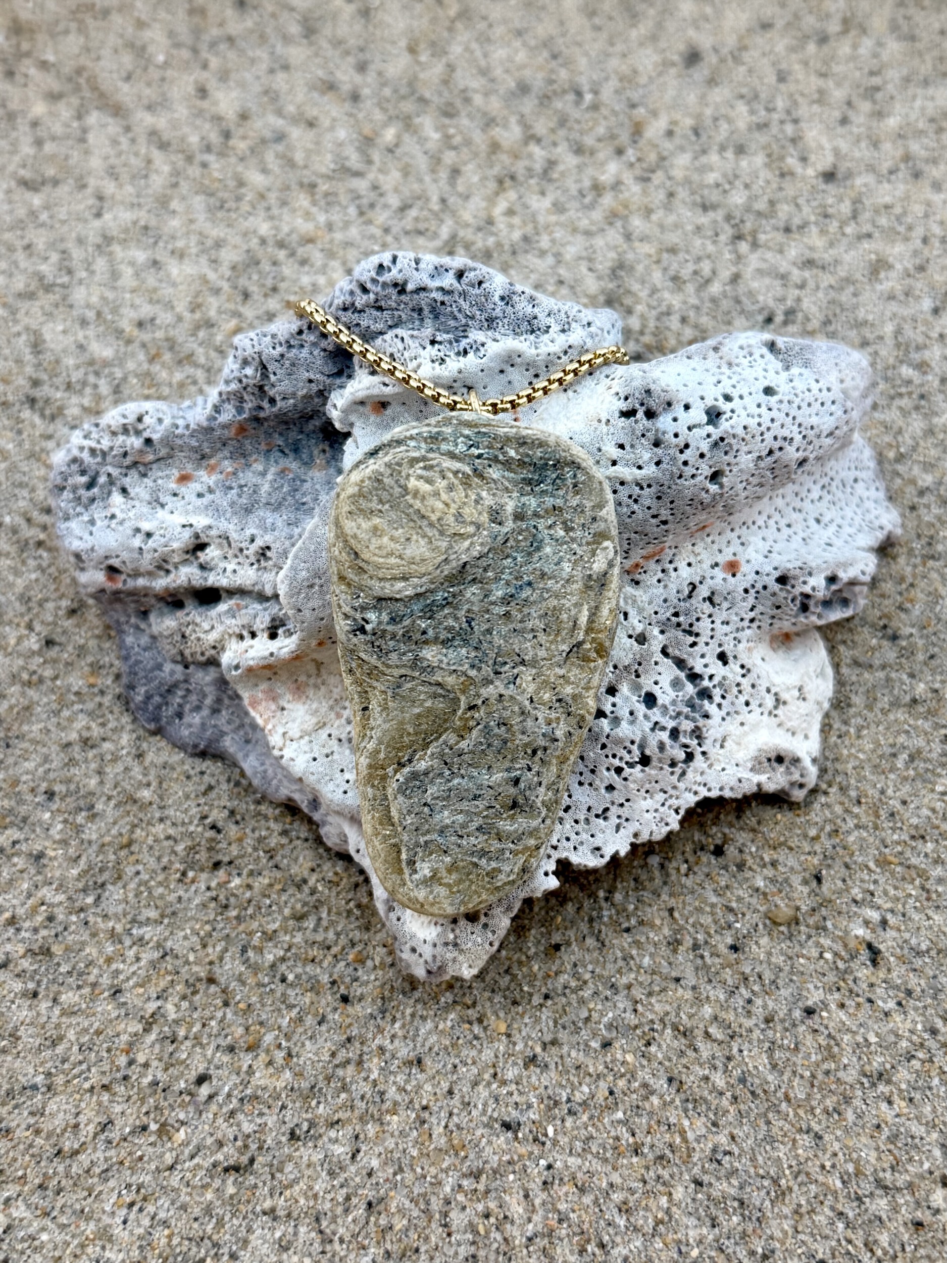 Ocean Monument 1